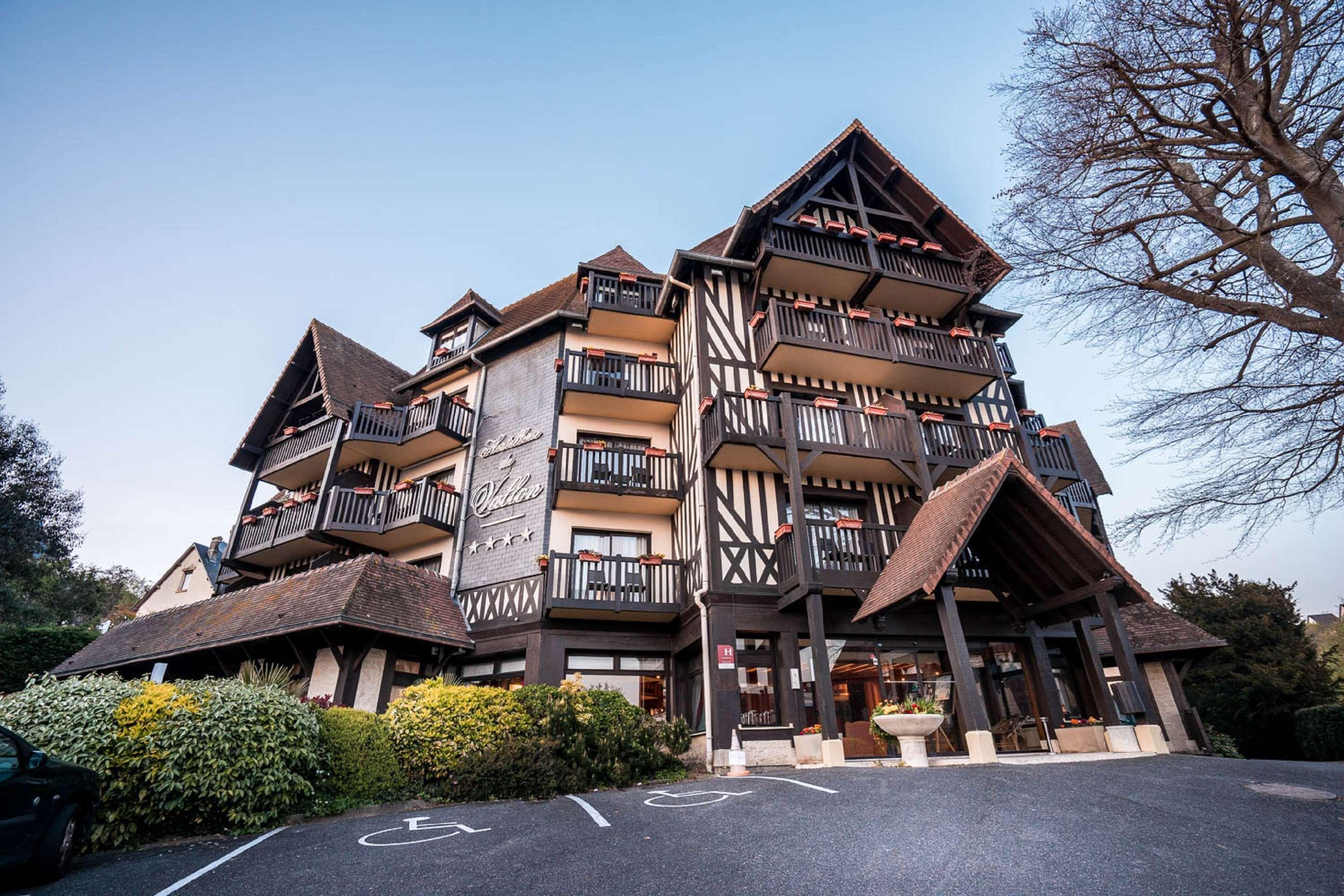 Best Western Plus Hostellerie Du Vallon Trouville-sur-Mer Exterior foto